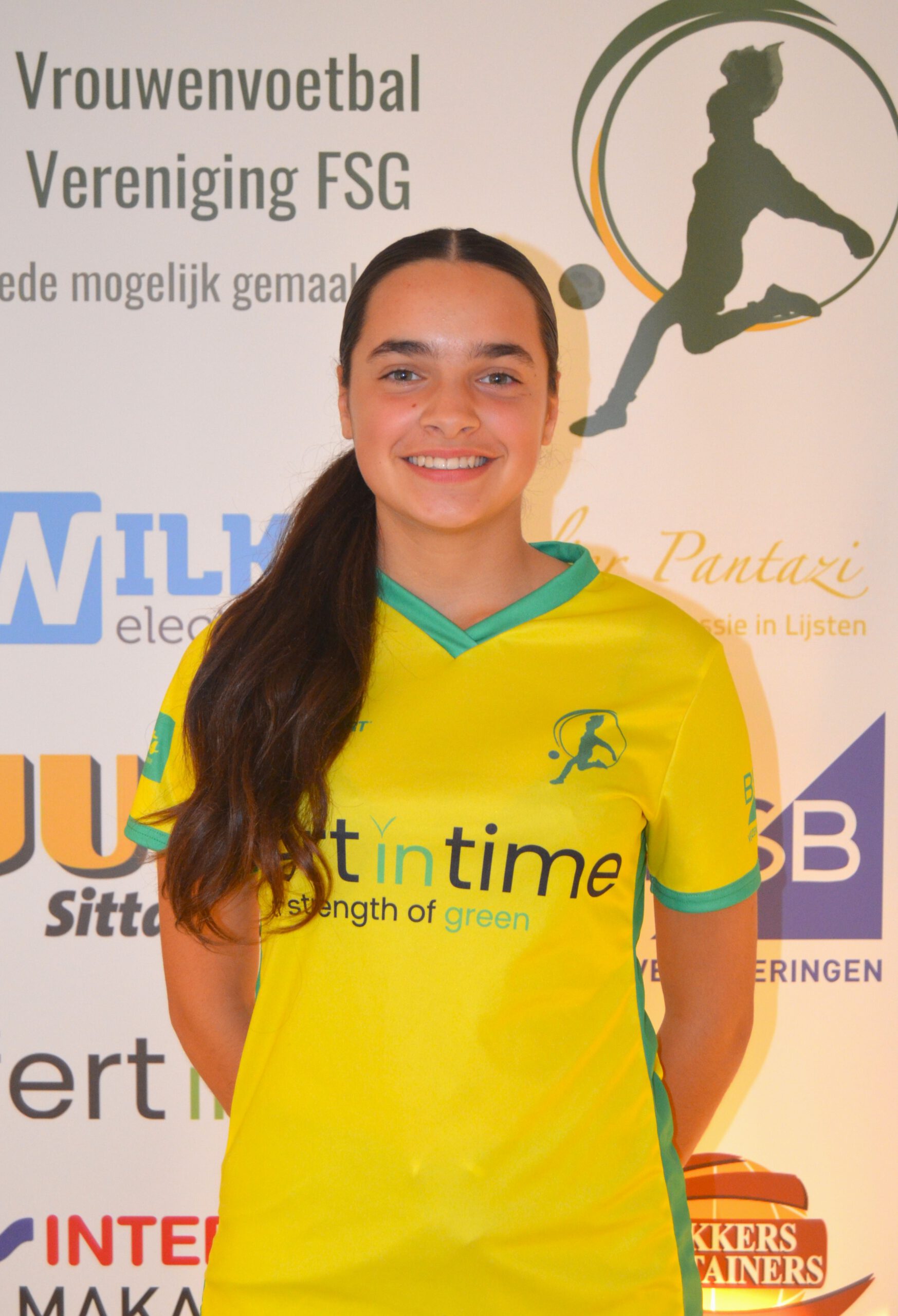 https://vvfsg.nl/wp-content/uploads/2024/11/Salma-Karraz-scaled.jpg